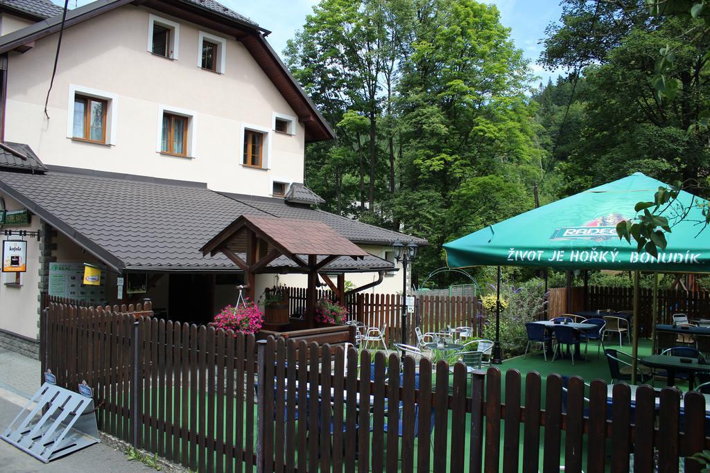Hotel Saentis Komorni Lhotka Экстерьер фото
